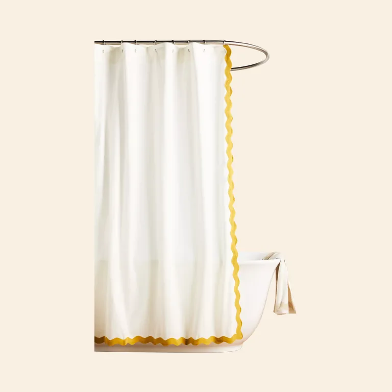 Scalloped Cotton Shower Curtain – Yellow