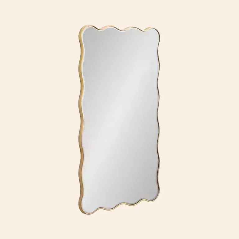 Wavy Mirror