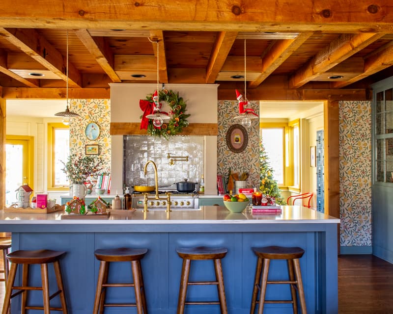 home-in-the-hemlocks-christmas-kitchen Kitchen of a home decorated for Christmas
