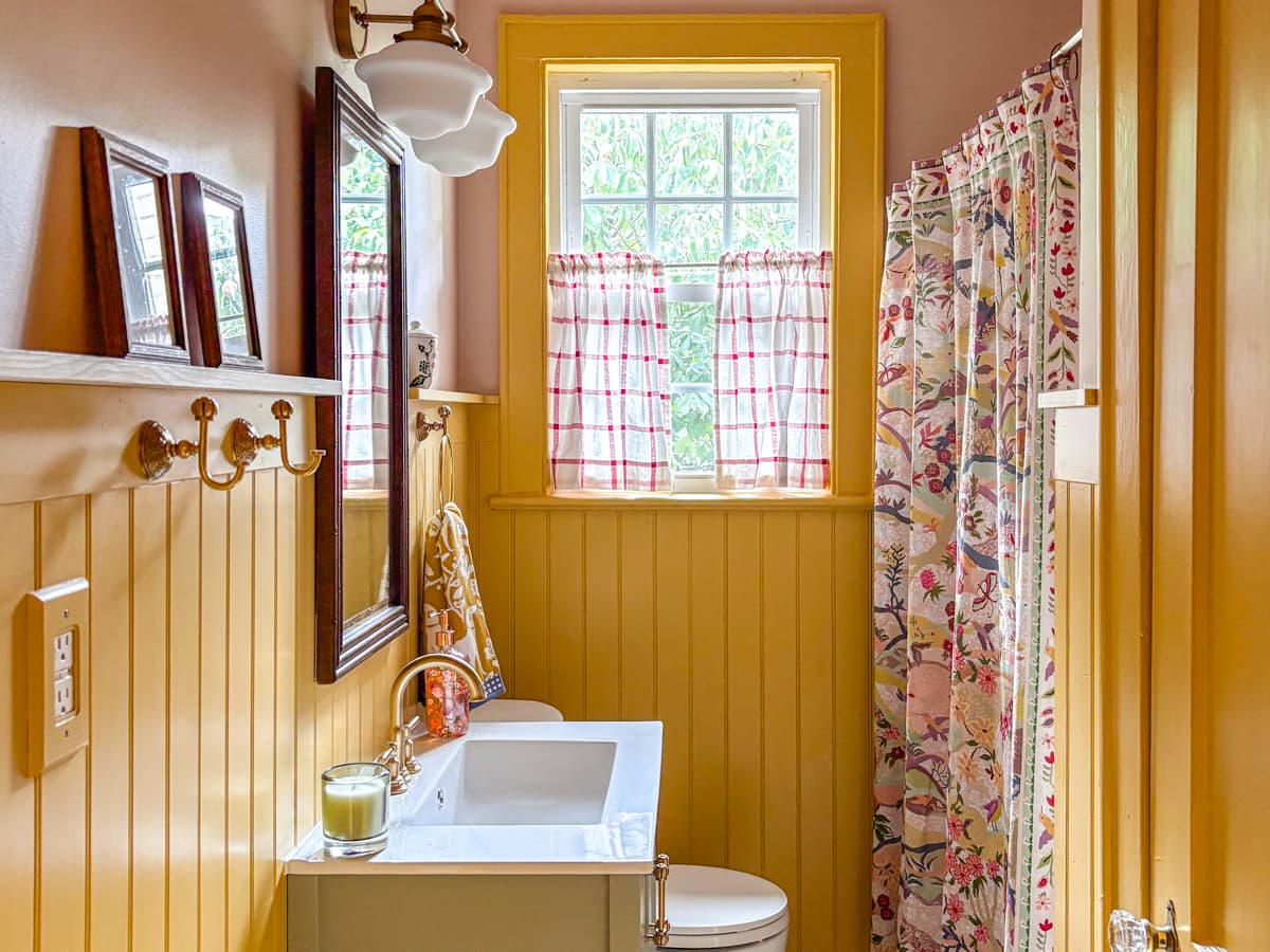 The Pink & Yellow Bathroom